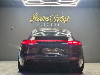 Porsche Panamera 4 E-Hybrid Executive