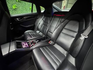 Porsche Panamera 4 E-Hybrid Executive