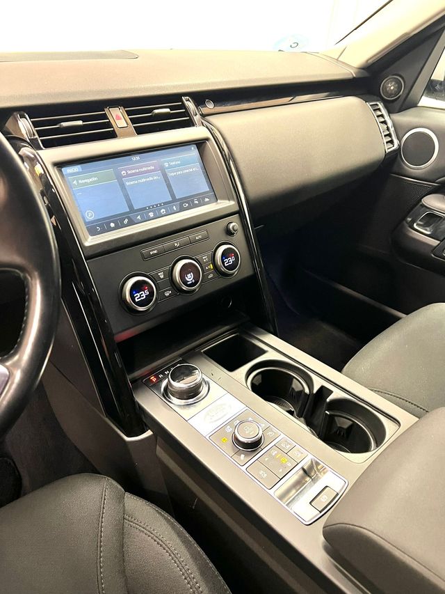 Land Rover Discovery 2018