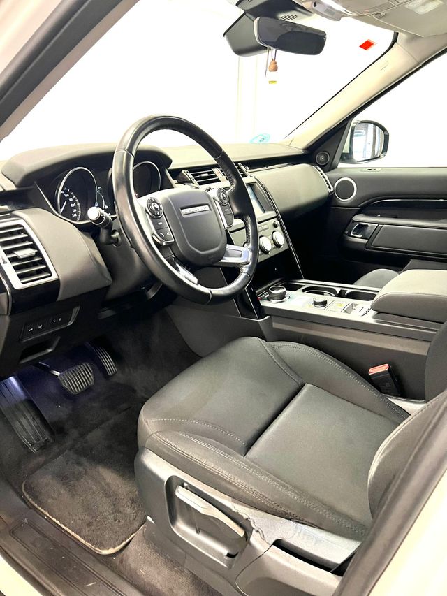 Land Rover Discovery 2018