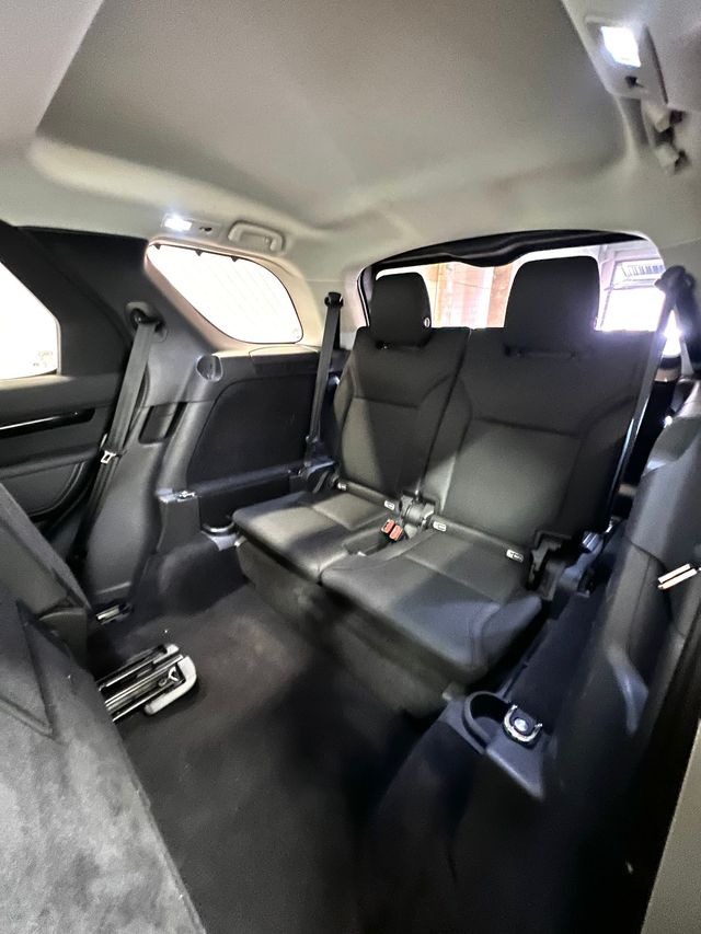 Land Rover Discovery 2018