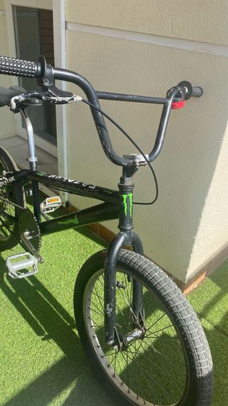 BMX Monster Energy