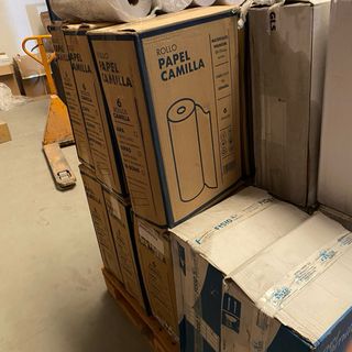 Lote 18 Cajas x 6 Rollos Papel Camilla Premium