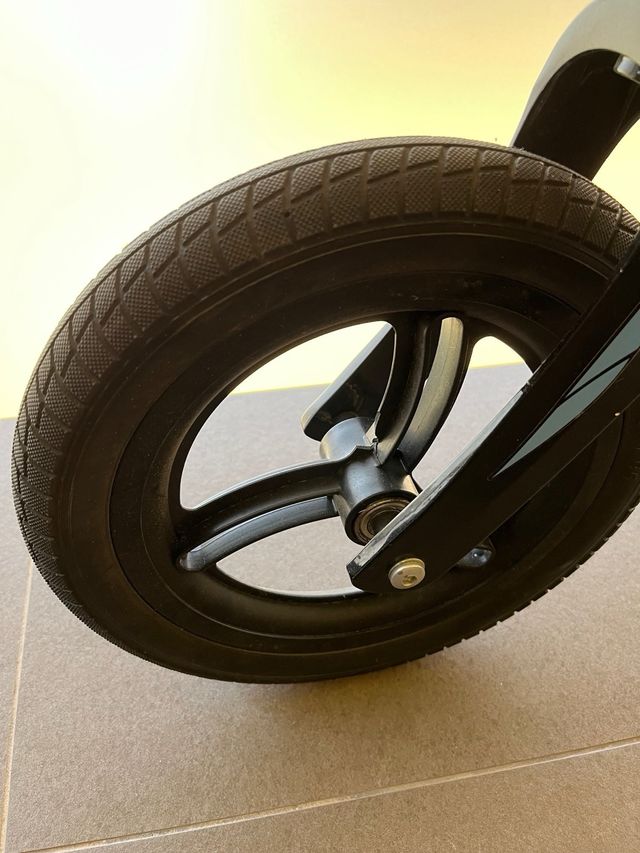 Bicicleta Equilibrio Infantil Lionelo Bart Tour