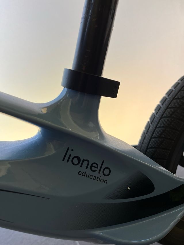 Bicicleta Equilibrio Infantil Lionelo Bart Tour