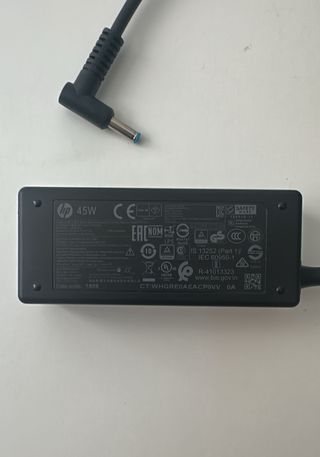 Cargador original HP 45W con conector (Nuevo)