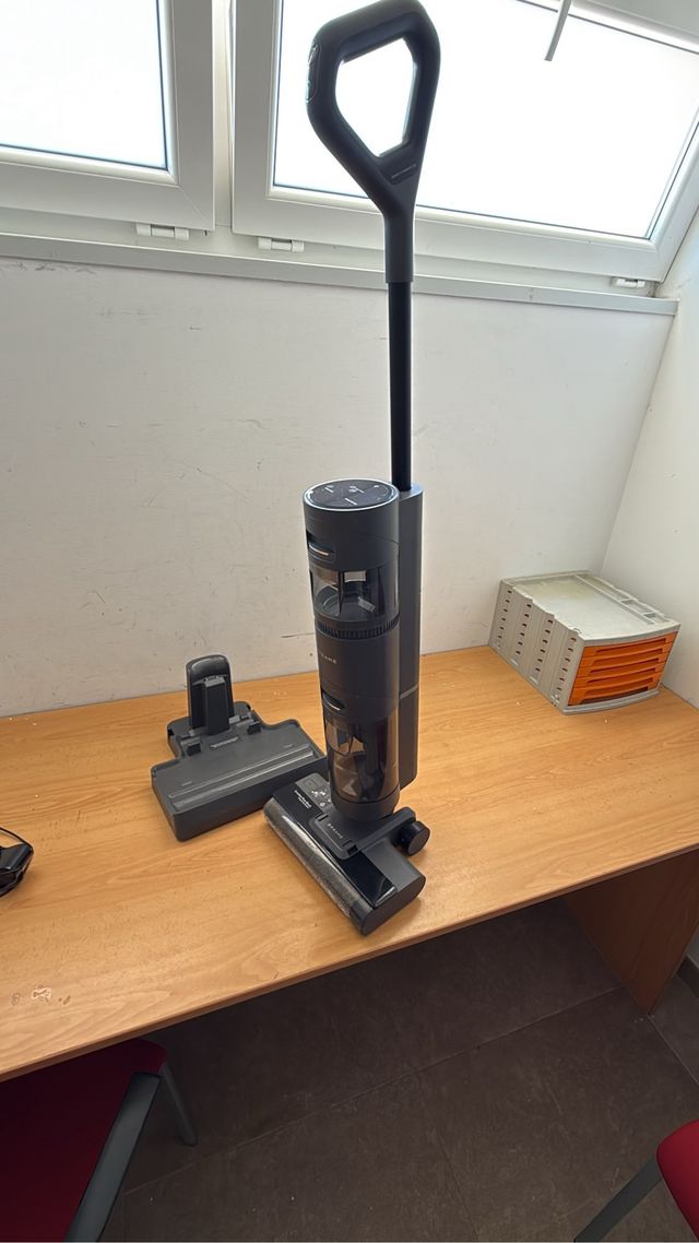 Aspiradora Dreame H12 poco uso