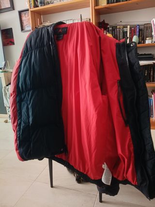 Chaqueta de hombre Jordan roja y negra - Talla S.
