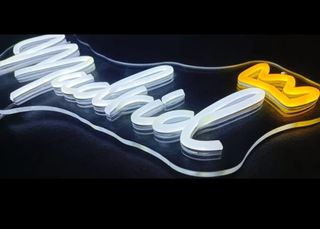 Lampada Neon Led "Madrid Real"