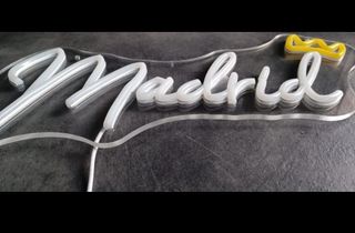 Lampada Neon Led "Madrid Real"