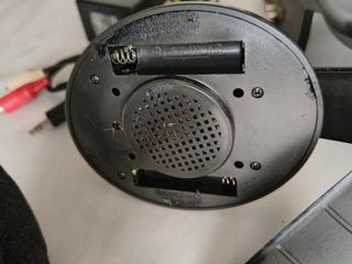 AKG T-555 UHF - Auriculares inalámbricos