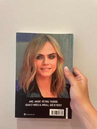 Mirror, Mirror - Cara Delevingne