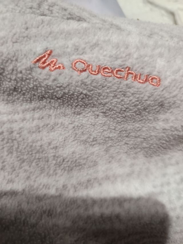 Forro polar Decathlon niña talla 14