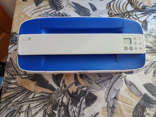 Impresora HP DeskJet 3750 - NUEVA Con un uso