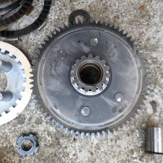 Embrague Honda CRM 75 usado