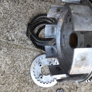 Embrague Honda CRM 75 usado