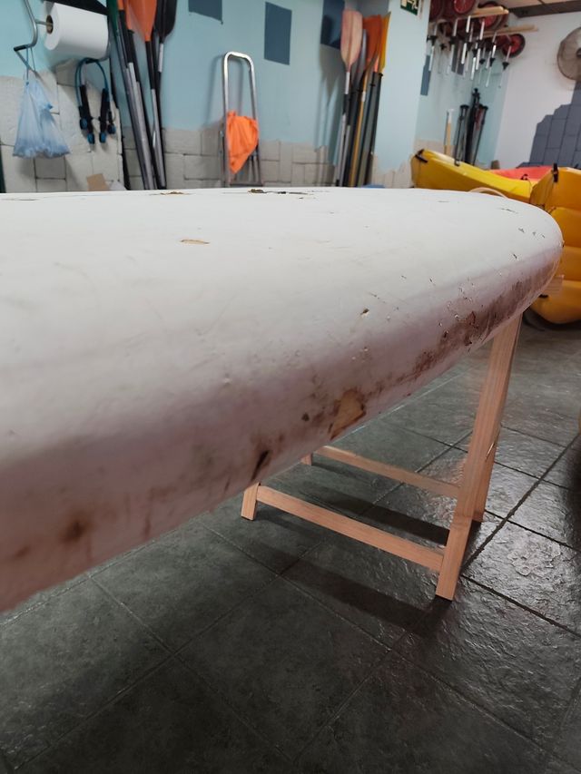 Tabla windsurf iniciación f2 180 litros 