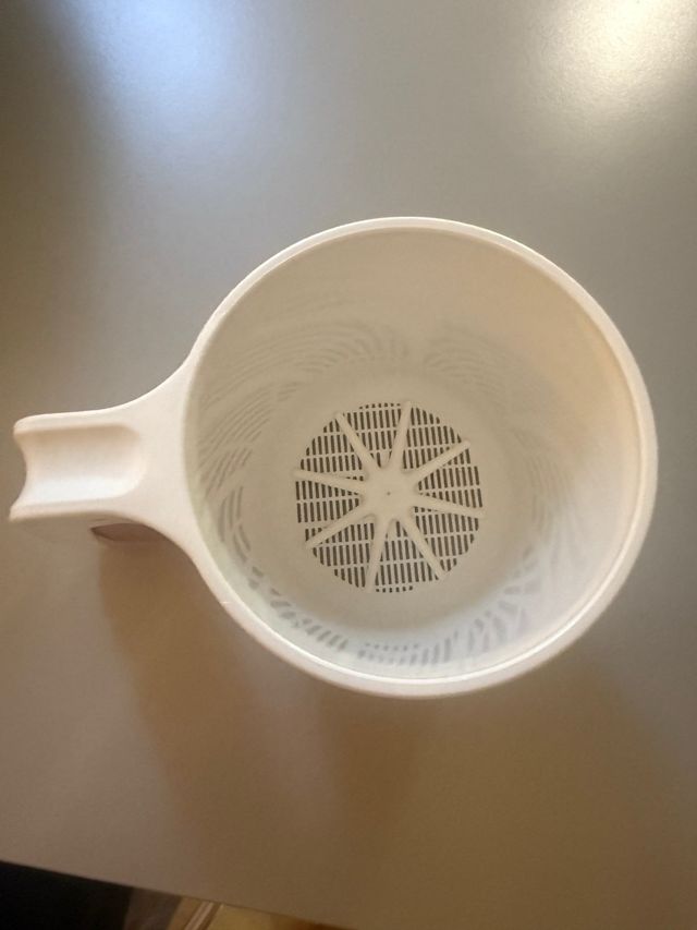 Setaccio farina - bianco e rosso