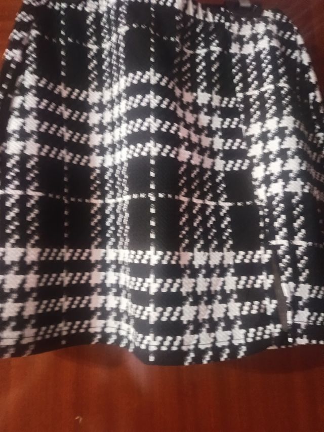 Mini Falda Cuadros Blanco-Negro