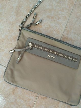 Bolso original de Tous bandolera beige