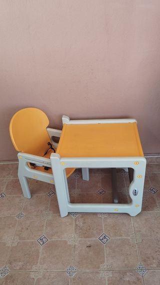 Trona con mesa infantil