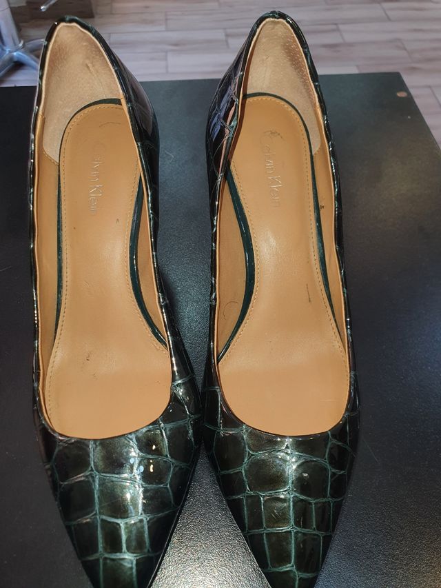 Tacones Calvin Klein (37)