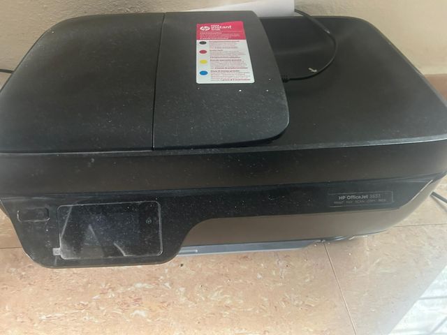 Impresora HP OfficeJet 3833 - Multifuncional