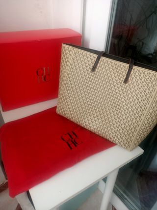 Bolso Carolina Herrera beige y marrón