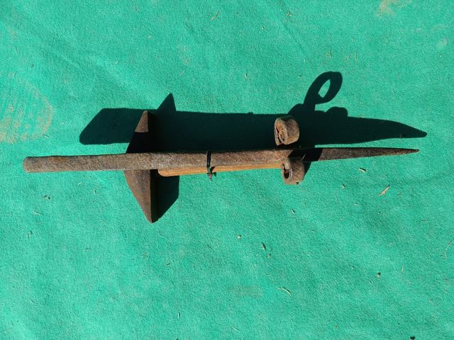 Velha Bigorna e Martelo para a Fice