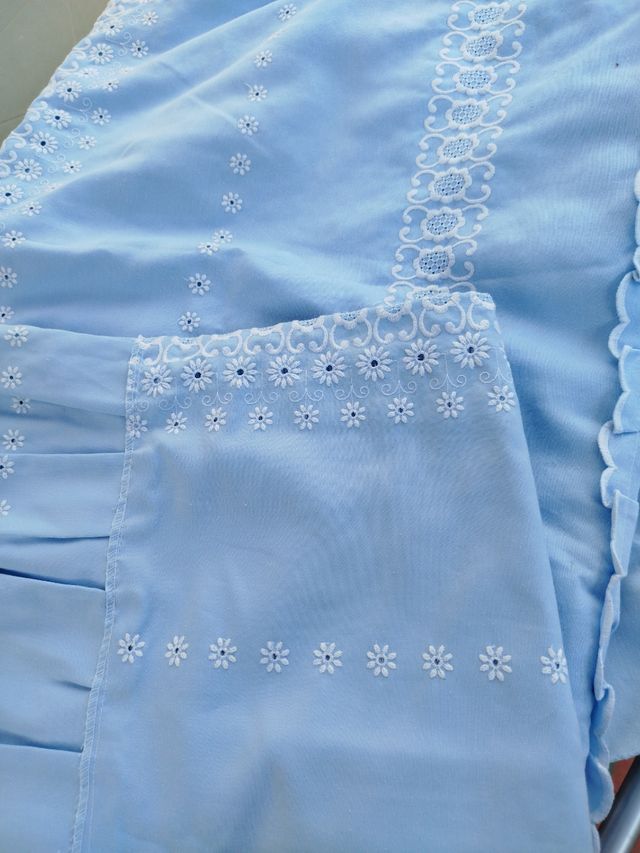 Colcha Bordada Azul - Vintage 