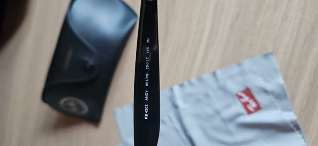 Gafas Ray-Ban Andy RB4202 Negras