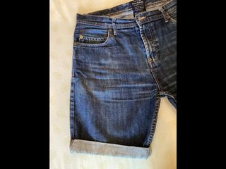 Bermuda Vaquera de Chico Pull&Bear t.42