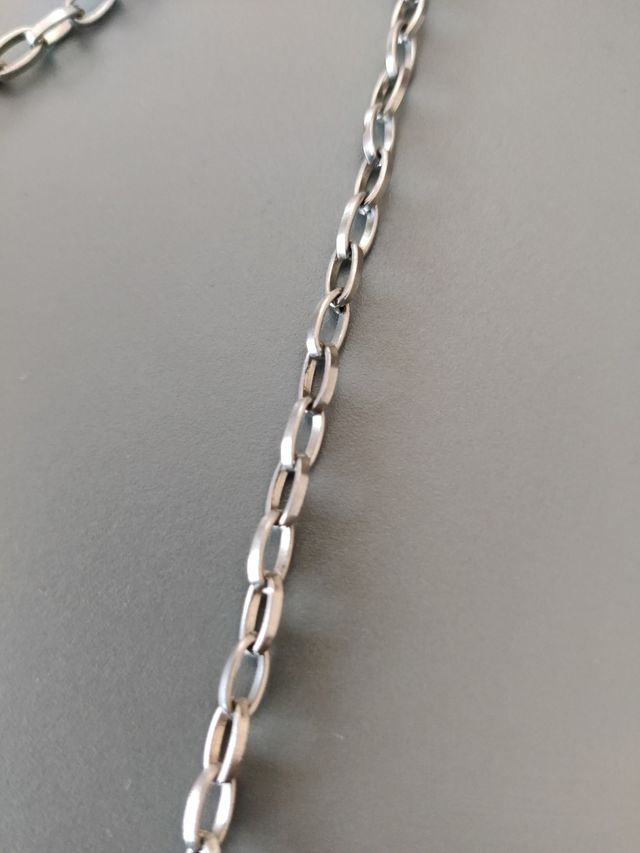 Collana con farfalle rosa in metallo