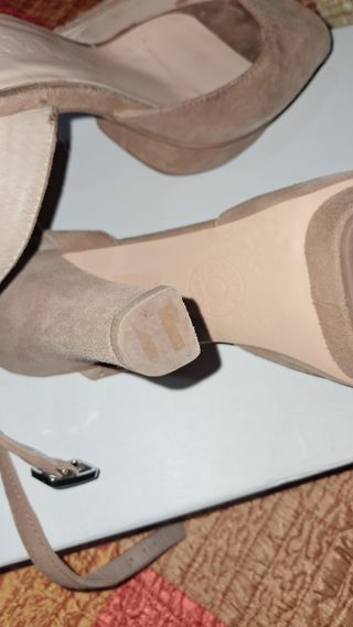 Sandalias BIMBA Y LOLA beige
