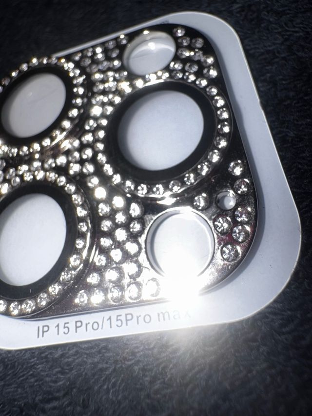 proteggi fotocamere iPhone 15 Pro/Max con zirconi
