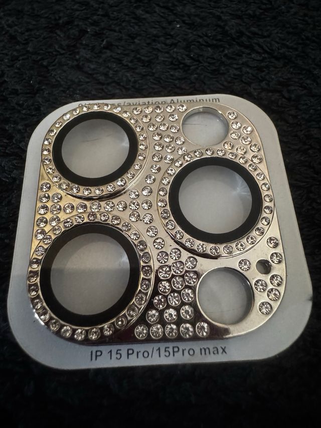 proteggi fotocamere iPhone 15 Pro/Max con zirconi
