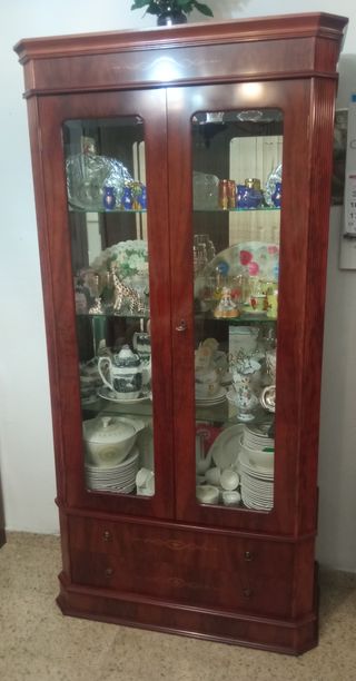 Vitrina madera clásica