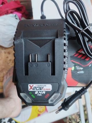 Cargador Parkside X20V 2.4A