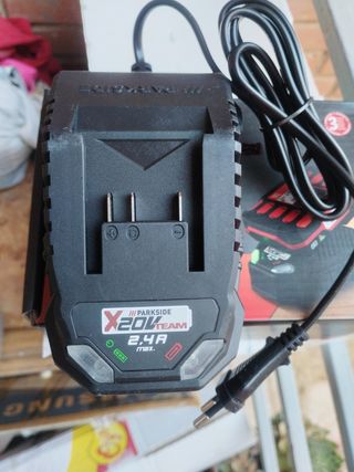 Cargador Parkside X20V 2.4A