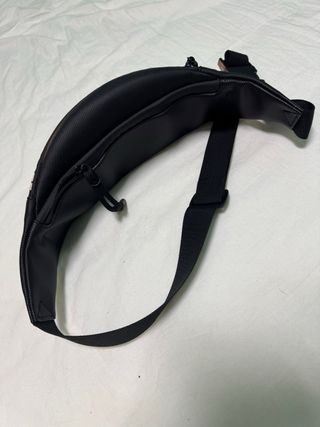 Riñonera LACOSTE negra