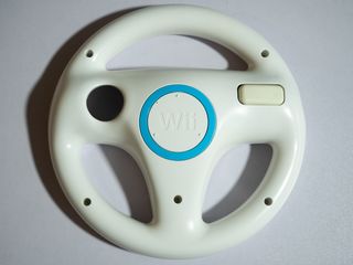 Wii Remote + Volante