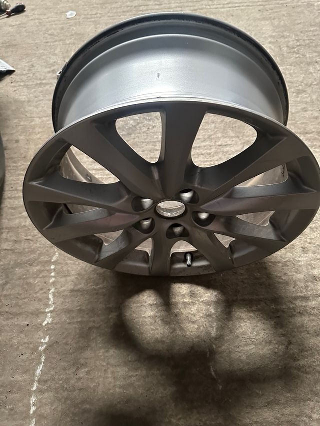 llantas mazda 17”