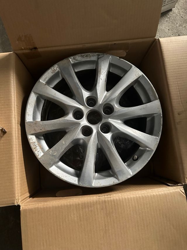 llantas mazda 17”