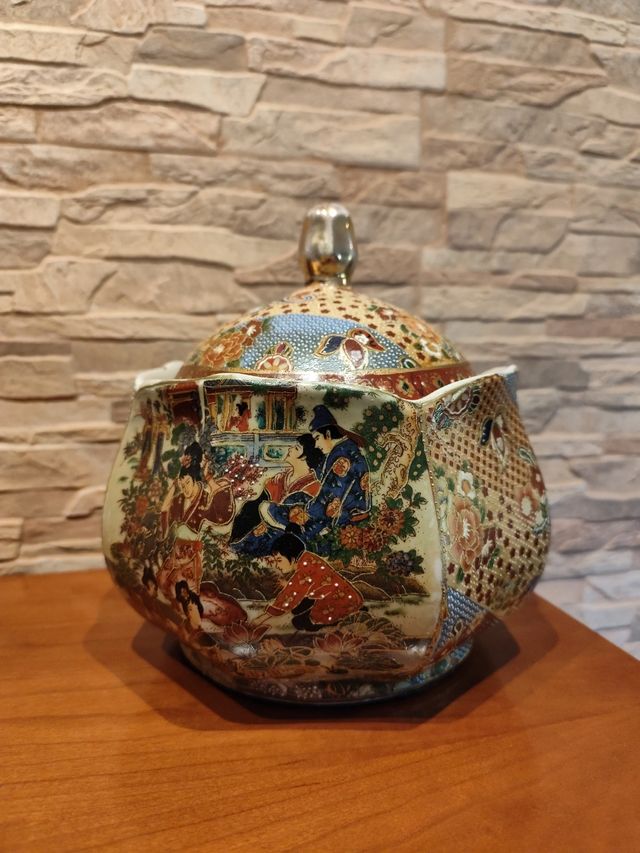 Sopera porcelana china con forma de calabaza