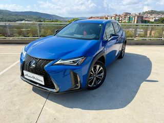 Lexus UX 2021