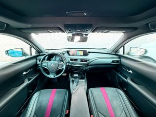 Lexus UX 2021