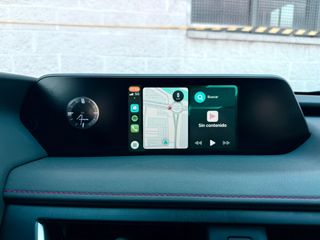 Lexus UX 2021