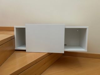 Mueble blanco de madera