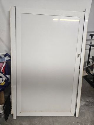 Puerta aluminio jardín - Blanca