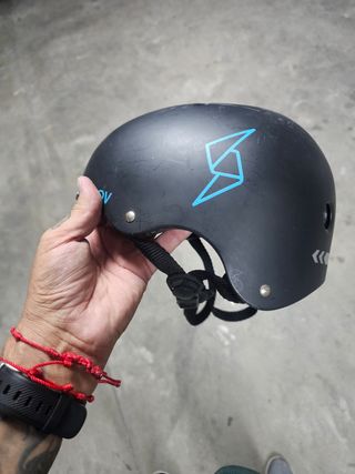 Casco Skate Negro - Buen Estado